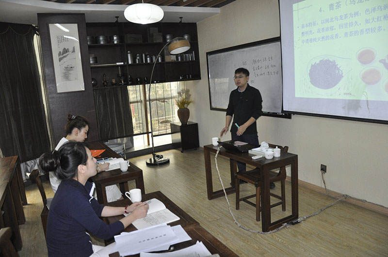 中国十大茶艺师培训机构暗战：谁在承包茶企的“人才供应链”？‌